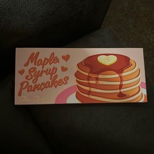 Too faced maple syrup pancakes palette. Never used